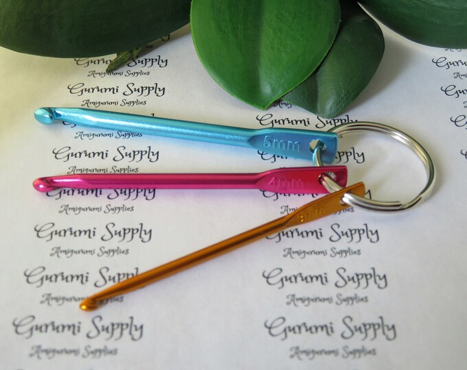 Crochet hook keychain – 3 pieces Portable – Travel Size – Crochet Tools – Amigurumi – Craft Supplies - Travel Crochet Hooks - Crochet Hooks