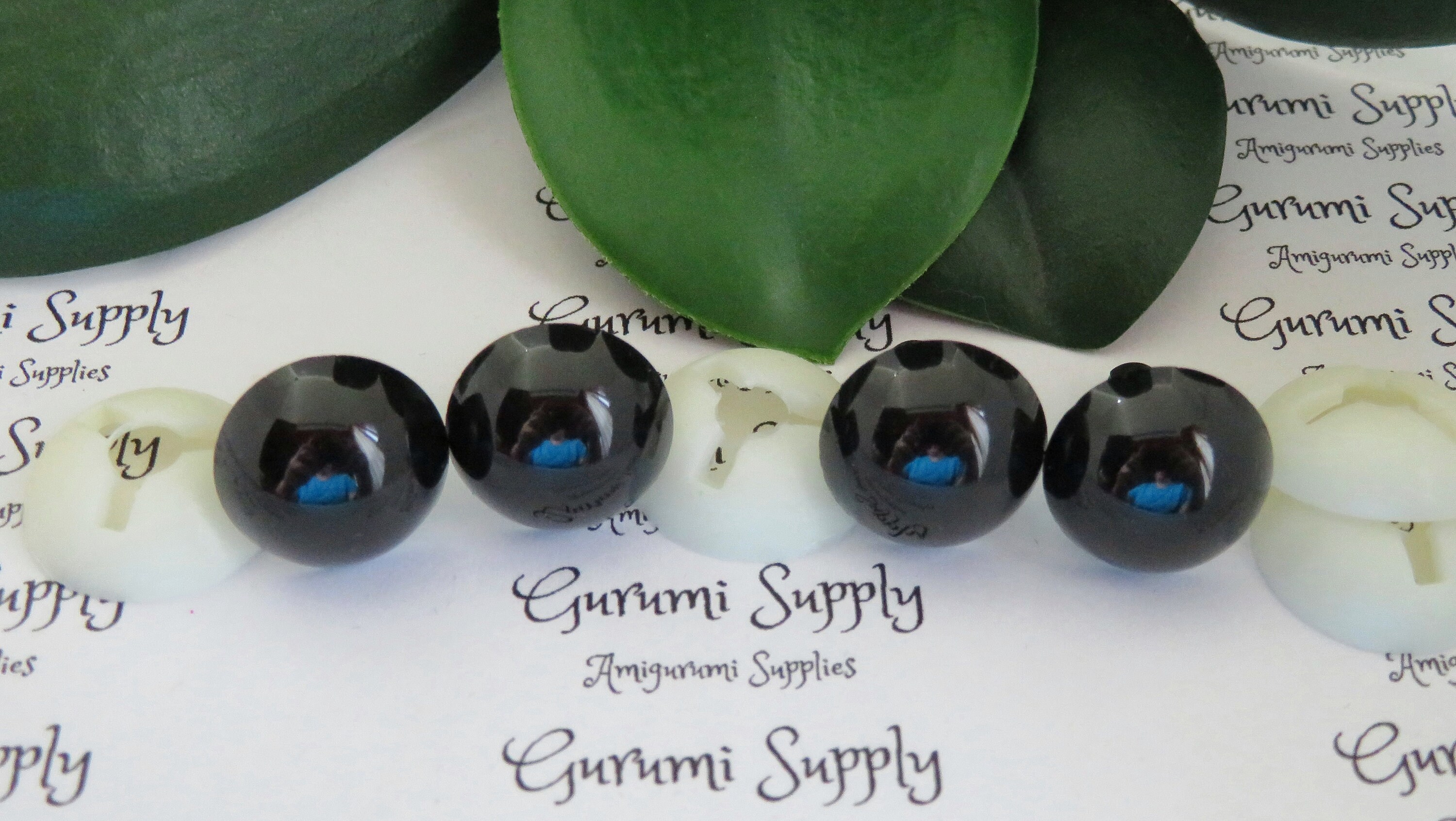  Animal Eyes with Black Centers & Metal Washers (15 mm