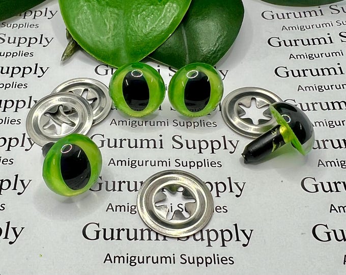 15mm Hand Painted Met. Yellow-Green Iris Black Pupil Cat Style Safety Eyes and Washers: 2 Pairs – Dragon / Amigurumi / Craft Supplies