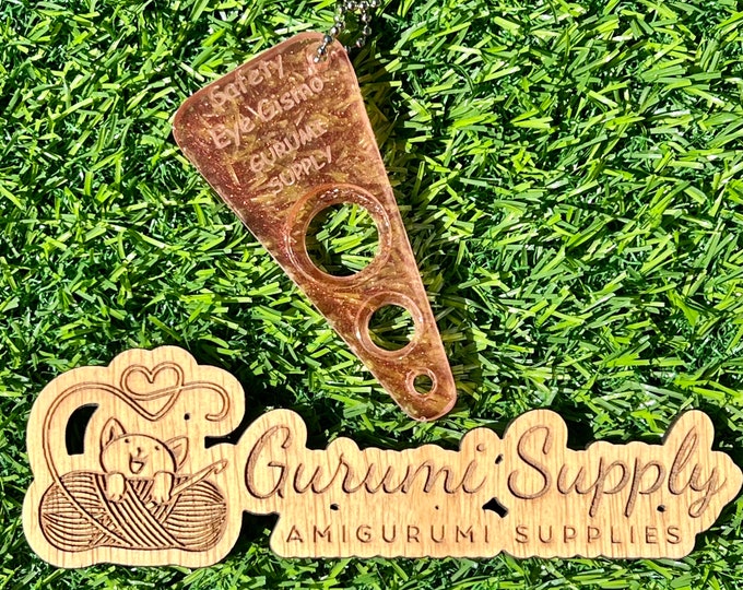 Safety Eye Gismo - Copper Red - Petite Size - Triangle - On-the-Go - Keychain - Safety Eye Tool - Safety Eye Jig - Safety Eye Helper