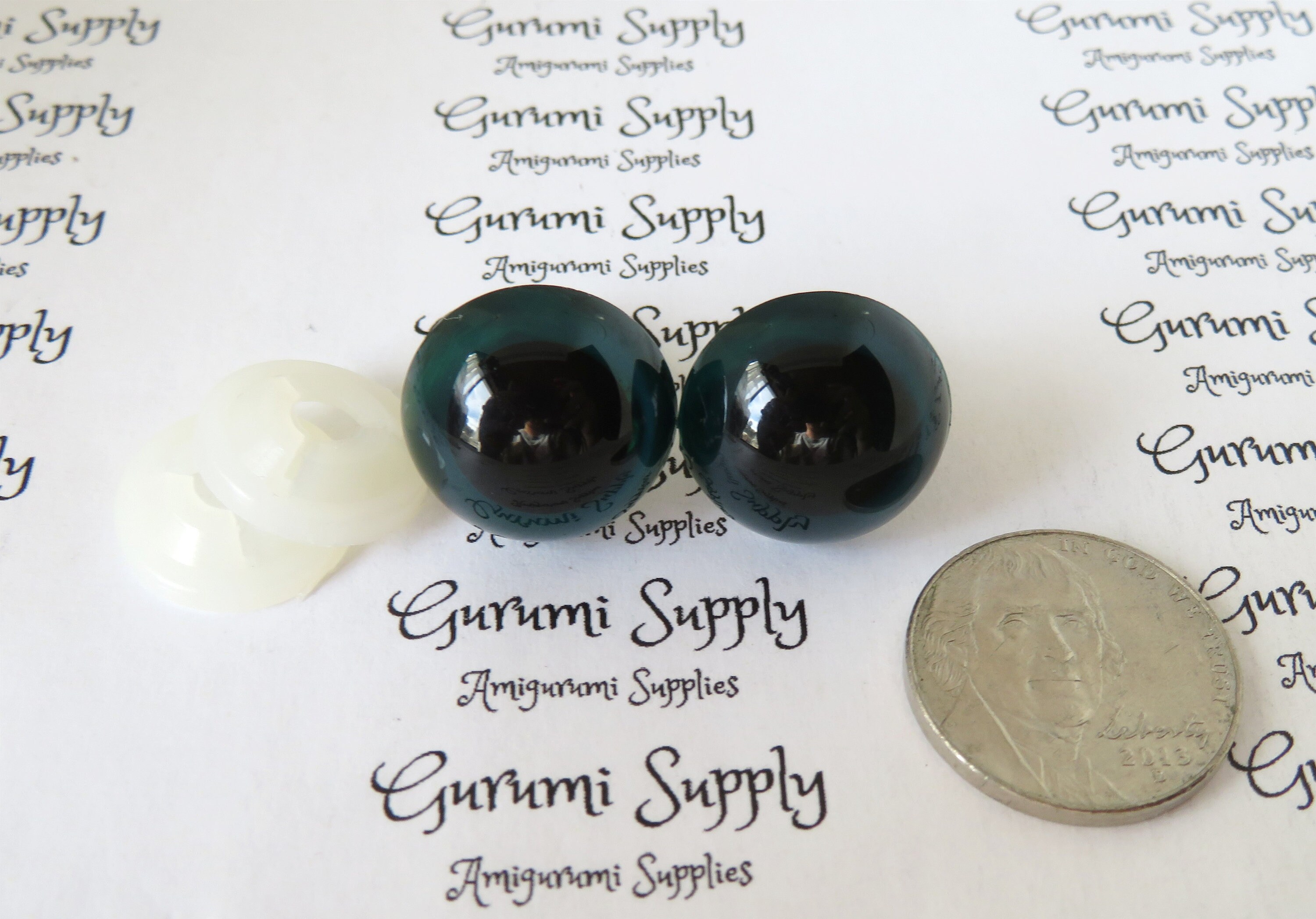 18mm Green Iris Black Pupils Round Safety Eyes and Washers: 2 Pairs - Dolls  / Amigurumi / Animals / Stuffed Creations / Crochet / Crafts