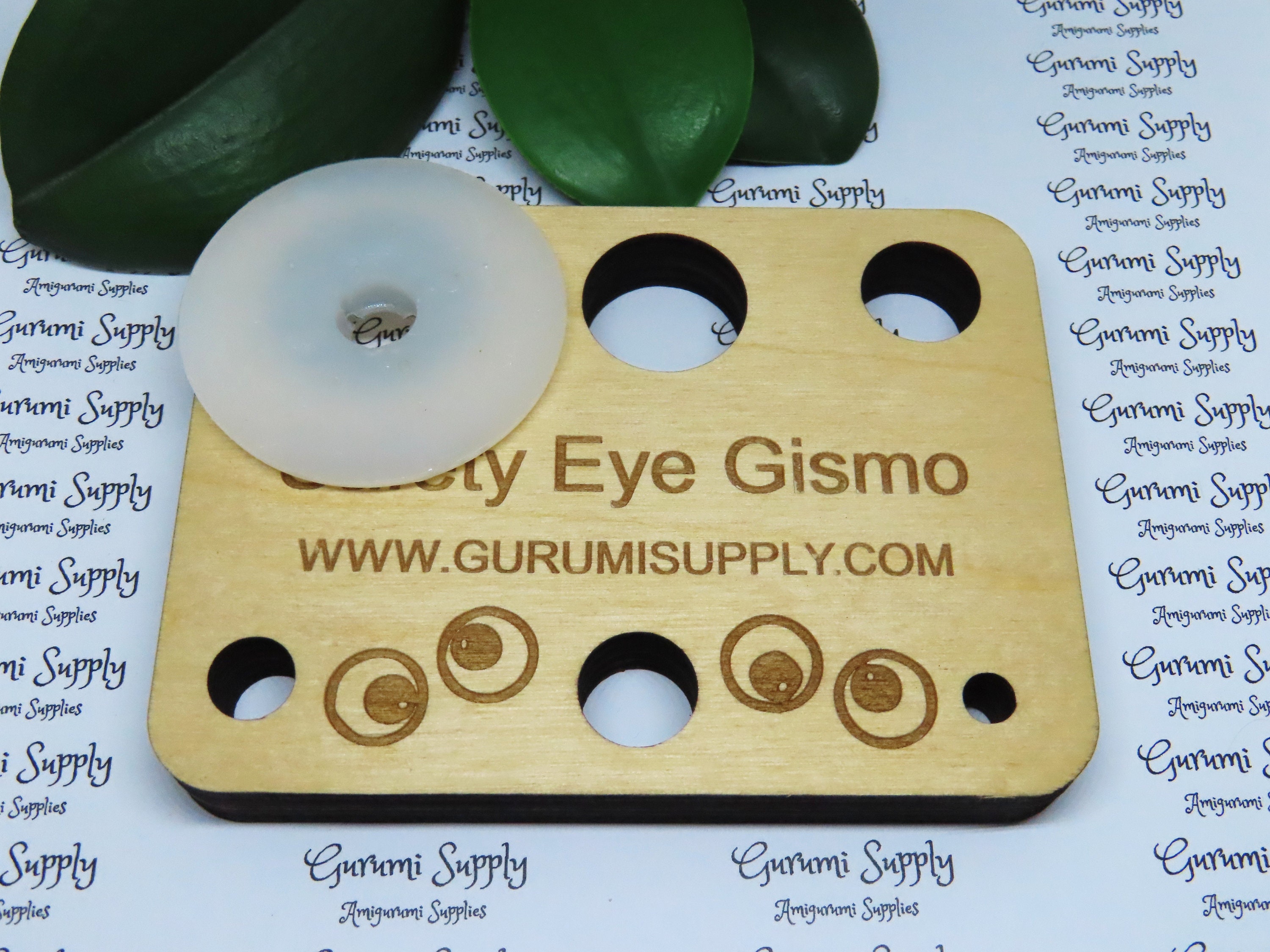 Safety Eye Gismo - Petite Size - On-the-Go - Keychain - Safety Eye Tool - Safety  Eye Jig - Safety Eye Helper - Wood - Trapezoid - Amigurumi