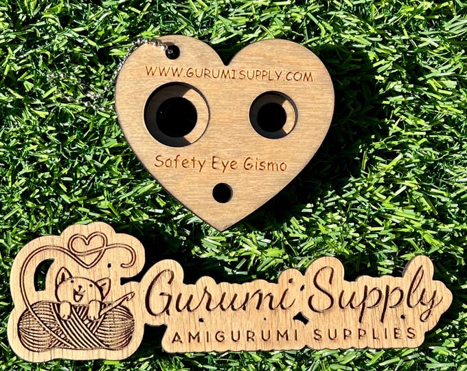 Limited Design - Safety Eye Gismo - Heart - Keychain - Safety Eye Tool - Safety Eye Jig - Wood - Trapezoid Eye - Animal Eye - Amigurumi