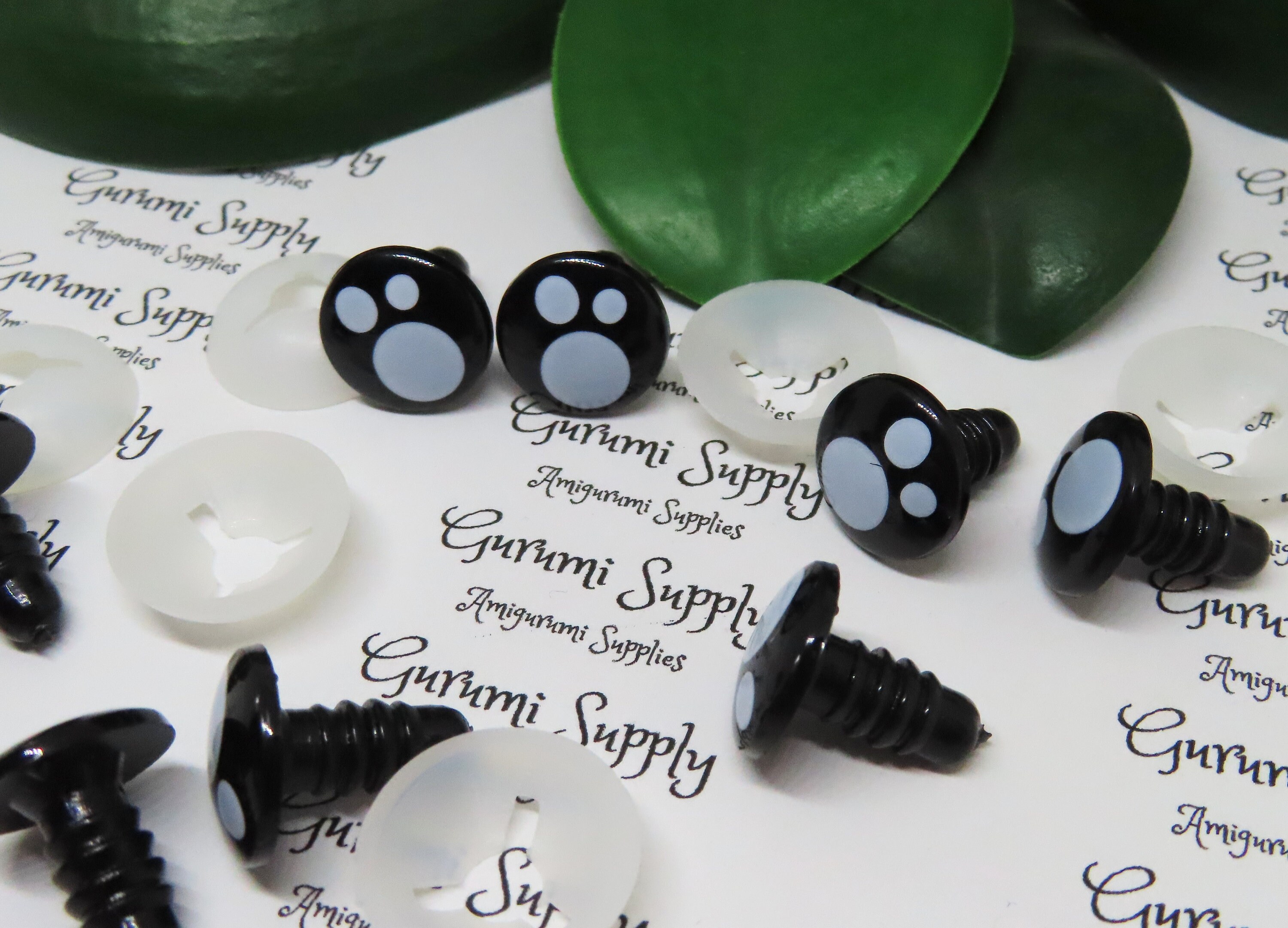 8mm Kawaii Style Round Safety Eyes and Washers: 5 Pairs Doll / Amigurumi /  Animal / Stuffed Creation / Toy / Crochet / Knit / Supplies 