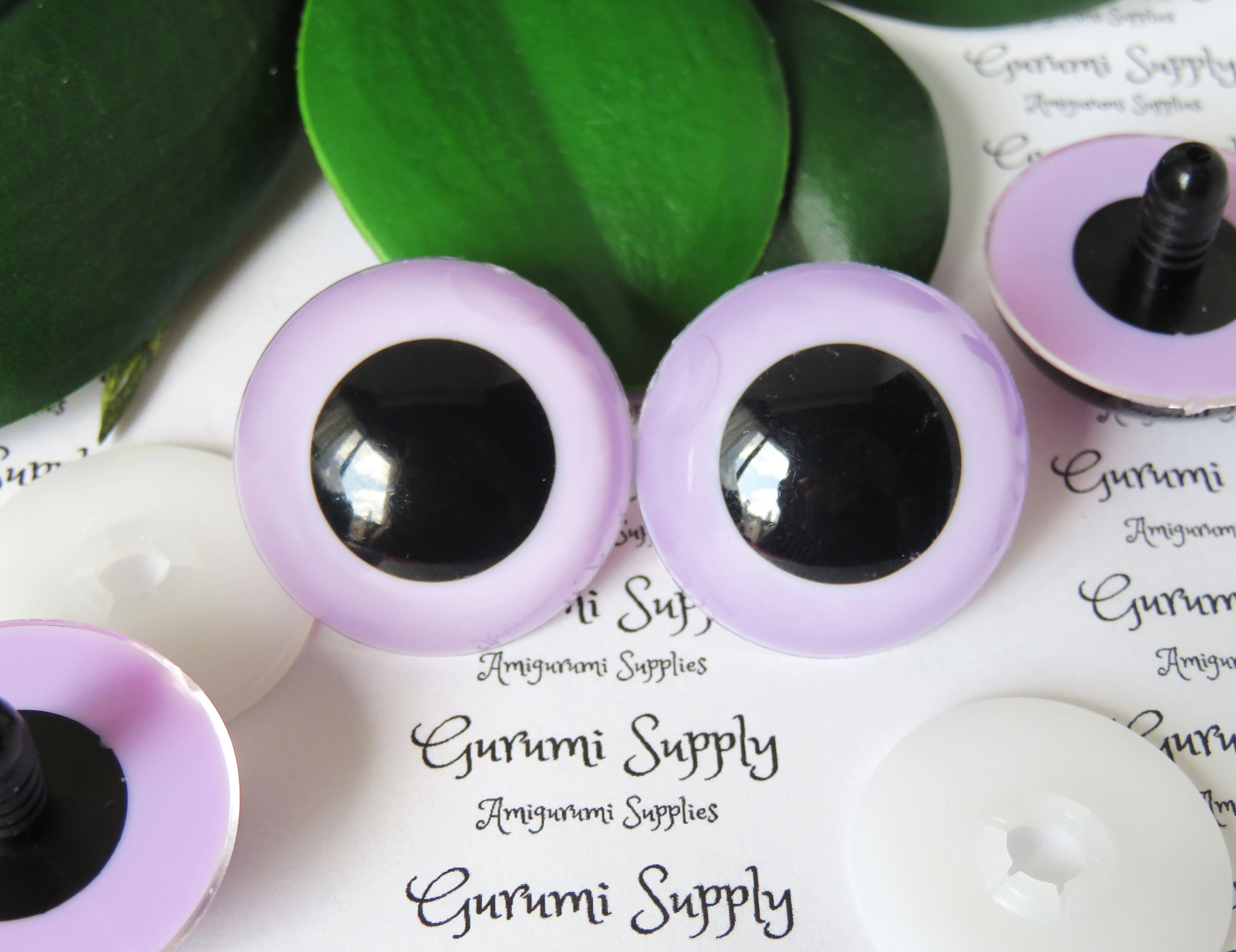 30mm Light Purple Iris Black Pupil Round Safety Eyes and Washers: 1 Pair -  Dolls / Amigurumi / Animals / Toys / Crochet / Paintfree / Knit