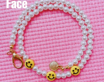 Gargantilla de perlas hecha a mano: Collar con carita sonriente arcoíris estilo años 90