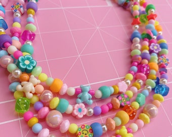 Beads necklaces / Retro necklaces / Trendy Jewelry / Jewelry / Necklaces / Necklaces for kids and adults