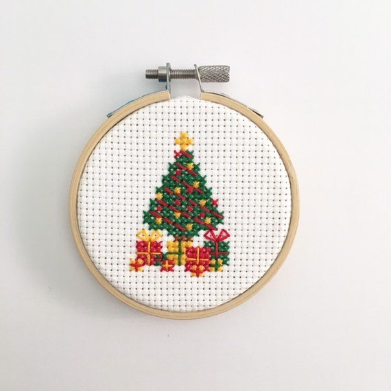 ハンドメイドクロスステッチ クリスマス 楽天市場】【 クロスステッチキット 】 刺繍キット クリスマス
