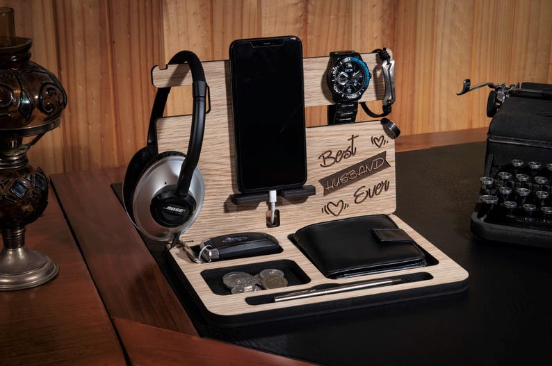 Personalised Wooden Docking Station, Night Stand, Phone & Headphone Holder, Charging Organiser, Valet Stand | Fathers Day Gift Light Wood