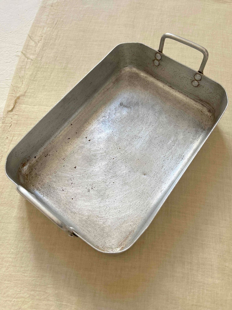 Medium Vintage Rustic French Aluminium Roasting Rectangle Tray.Vintage Rôti Platter With Handles.French Aluminium Baking Pan.Kitchenalia imagen 8