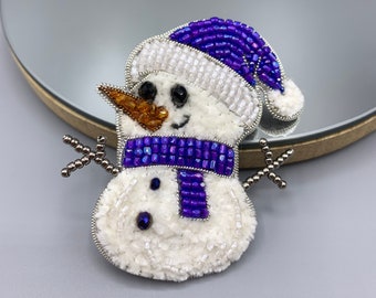 Snowman Christmas brooch, X-mas beaded  pin, New Year snowman jewelry