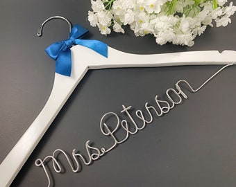 Wedding dress hanger, Custom bridal hanger with silver or gold wire, Maid of honor or bridesmaid hanger