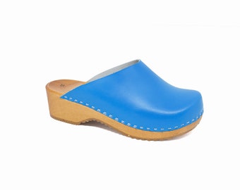 youth clogs