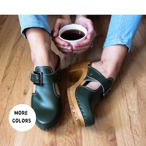 Klompen Zweedse klompen houten klompen mocassins leren sandalen damesklompen klompen sandaal leren klompen muilezels dames sandalen houten klompen donkergroen
