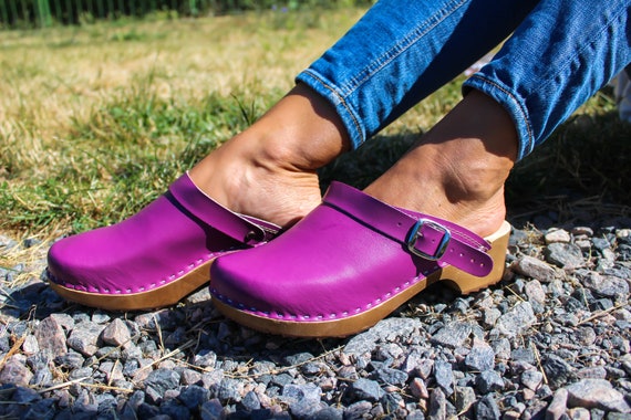 womens leather and wood clogs