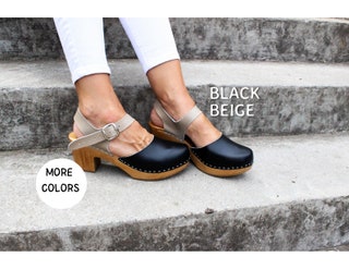 leather world designs clogs