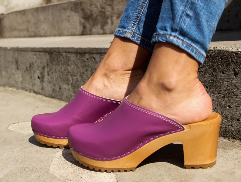 clog moccasins