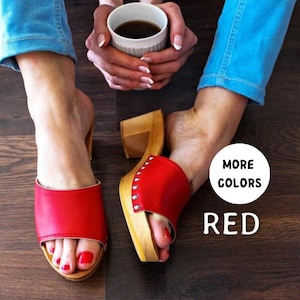 Leather sandals wooden sandals Women sandals Leather sandals Clog Womens sandals Womens clogs Wood sandals Clogs brown sandals red mule