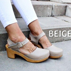 Nuevos zuecos de madera de mocasines de cerdos Las mujeres | Etsy España