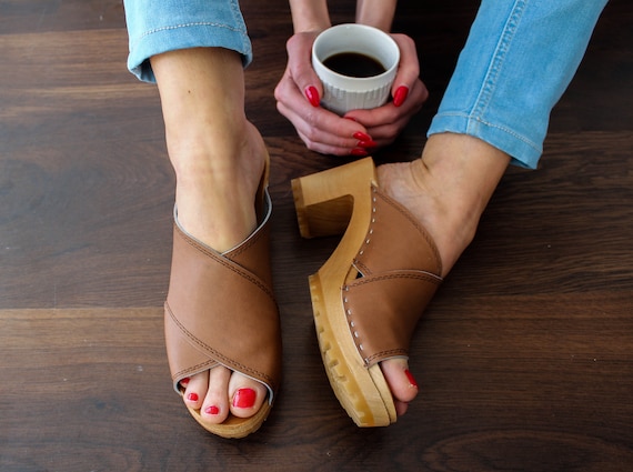 womens wooden clog sandals