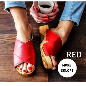 Women sandals wide foot sandals with wood platform wooden shoes heel sandals open toe shoes leather sandals clogs flat sole slide sandals