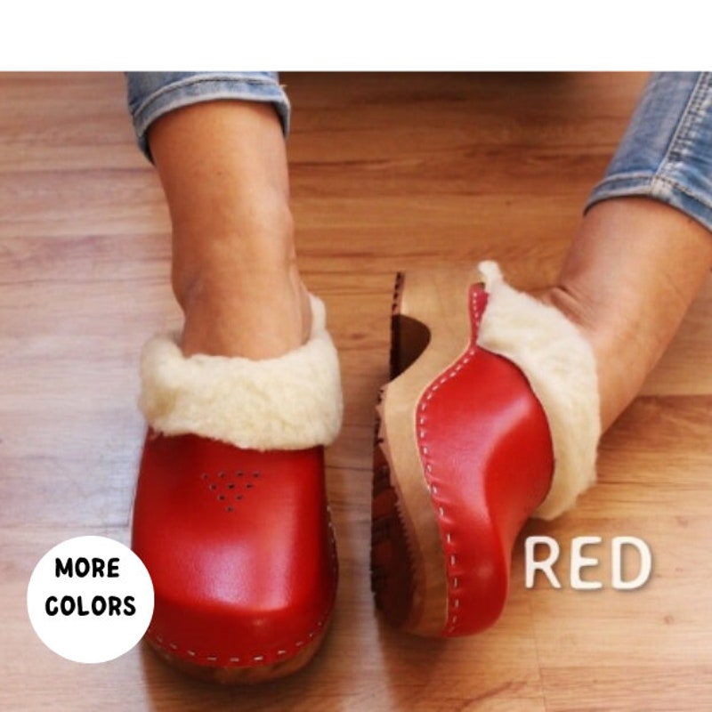 leather world designs clogs