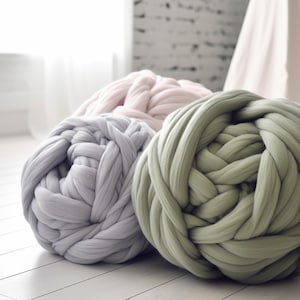 Merino Wool Big Chunky Yarn - Bulky Roving Yarn for Finger  Knitting,Crocheting Felting,Making Rugs Blanket and Crafts by FLORAKNIT  (Cream