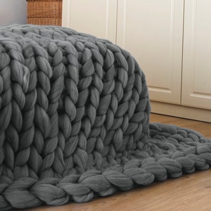 Giant Knit Blanket, Chunky Knit Throw, Arm Knit Chunky Blanket Made Of 100% Merino Wool BFF or Graduation Gift image 10