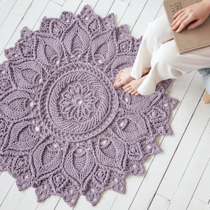 Gehäkelter Mandala Bodenteppich: Runder dekorativer Akzentteppich