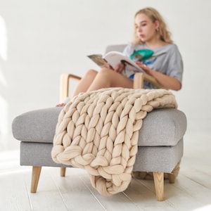 Giant Knit Blanket, Chunky Knit Throw, Arm Knit Chunky Blanket Made Of 100% Merino Wool BFF or Graduation Gift image 6