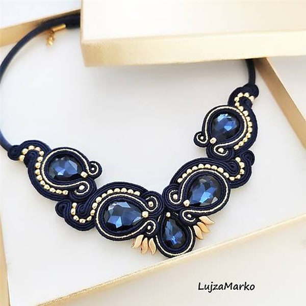 Collana soutache elegante in oro blu scuro