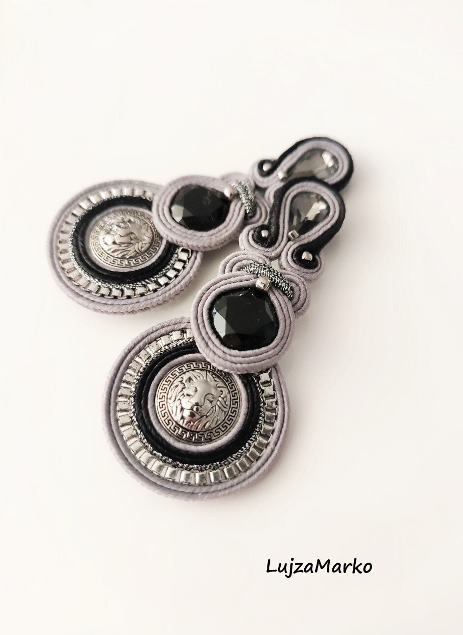 Lion head soutache earrings