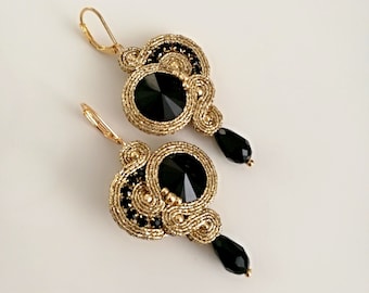 Elegant gold soutache earrings