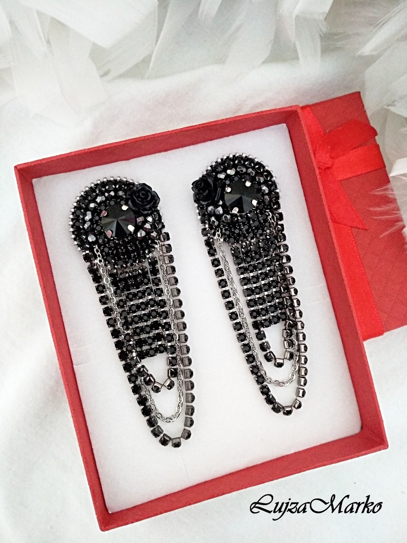 Black elegant long zipper earrings