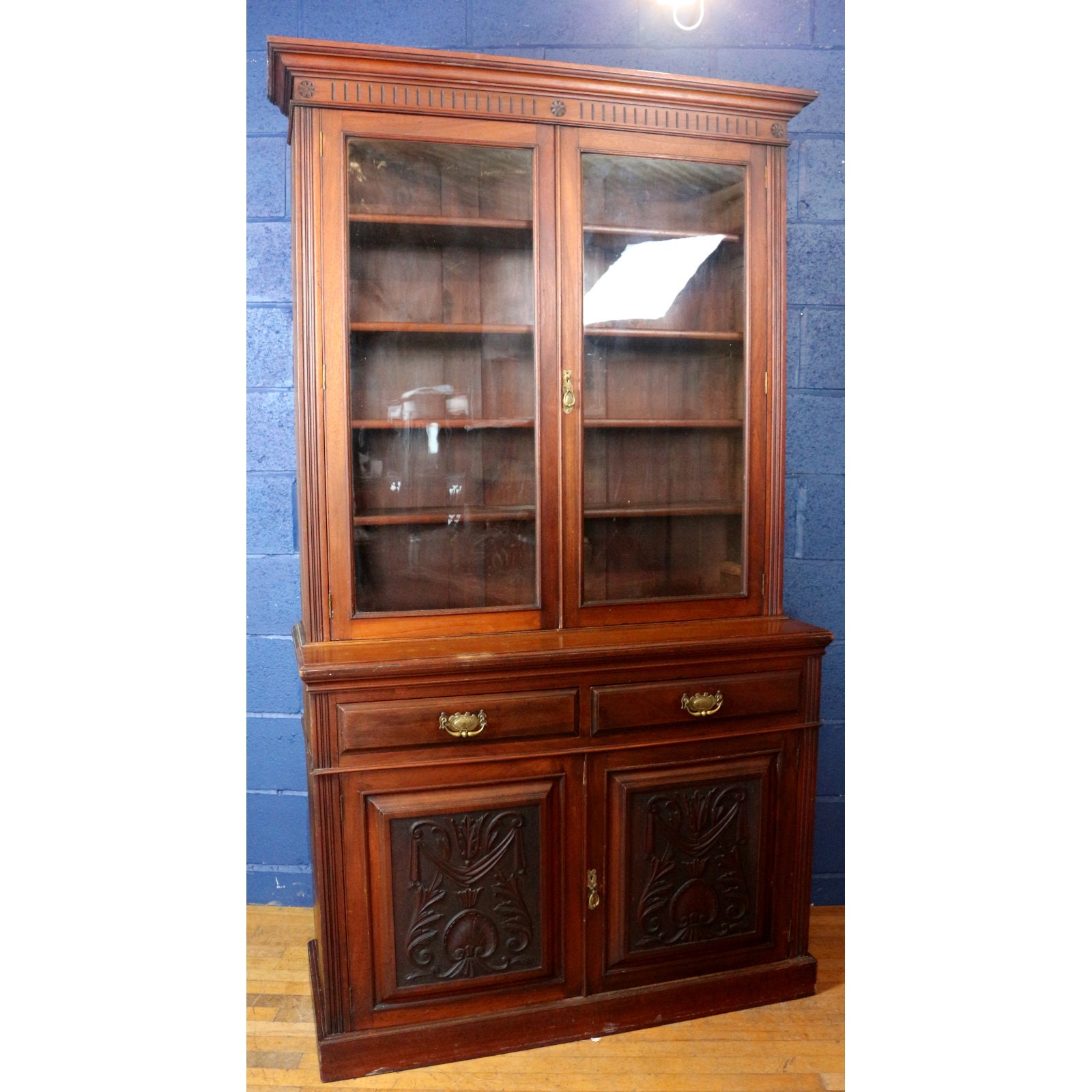 Dinner set display cabinet deals