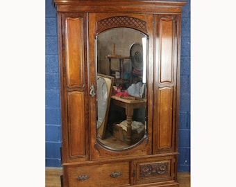 A Quality Victorian Tiger Oak Mirror Fronted Single Door Wardrobe