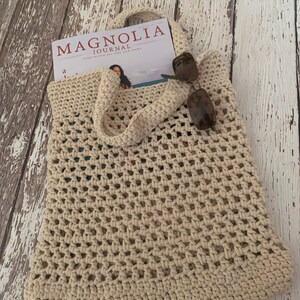 Farmhouse styled market bag, crocheted mesh market bag, crocheted garden tote, crocheted mesh garden tote, neutral tote, neutral garden bag image 7