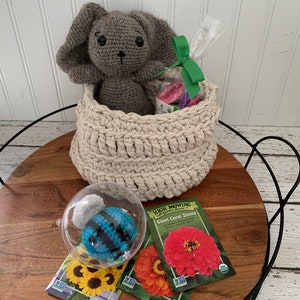 Easter Basket/ Hanging Basket/ Hanging Basket/ Plant Hanging Basket/ Storage Basket/