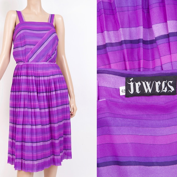 70s, Purple dress with striped print in pleated silk chiffon. Made in Italy. Size M/38FR