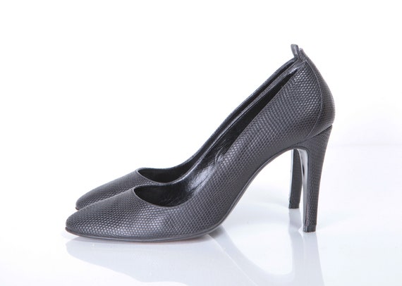 BALENCIAGA Black leather pumps, heel 9 cm, Size 38