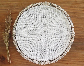 White raffia placemat, Round table mat shell finish, Bohemian table decor, Handwoven coasters, Wicker table pad