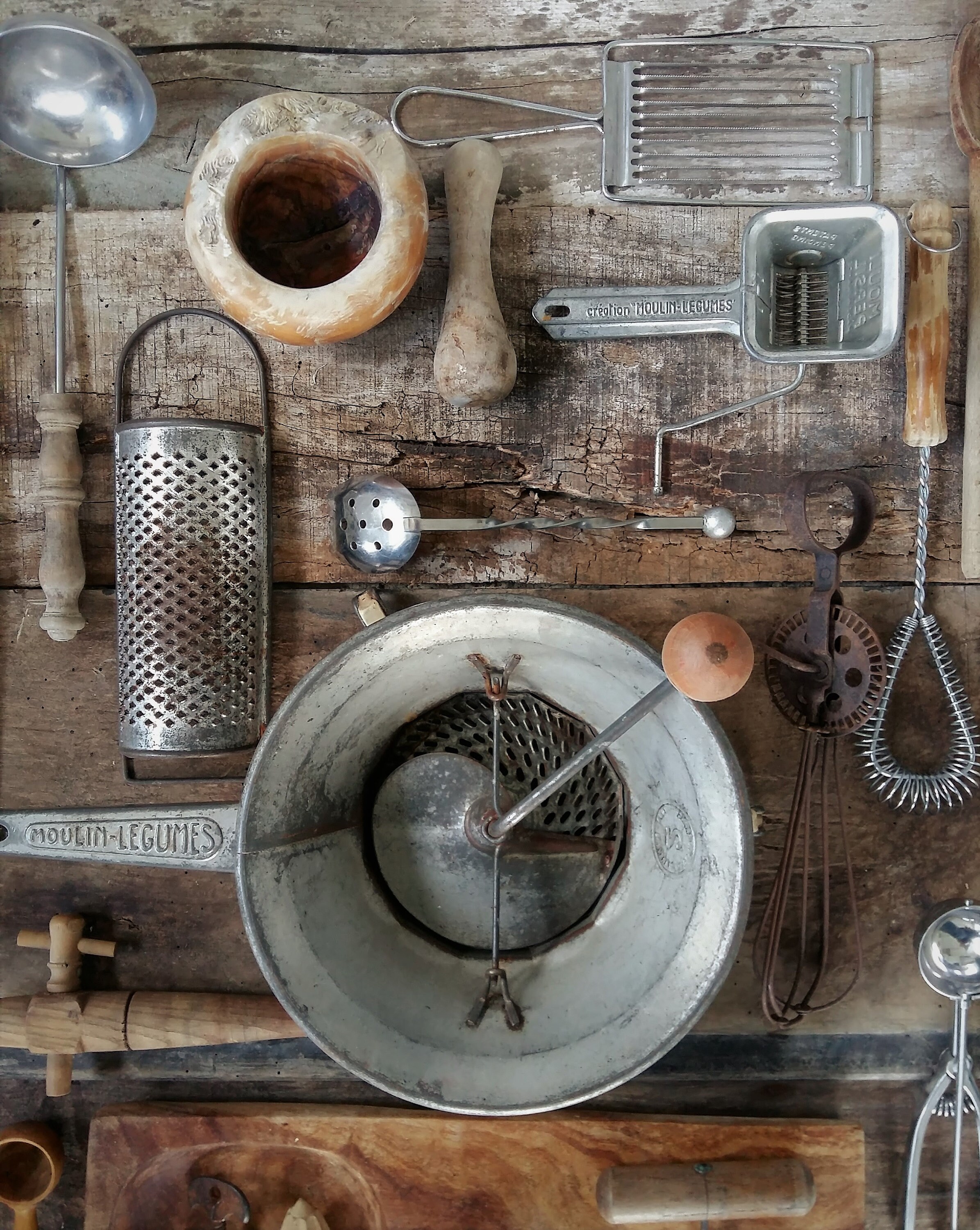 Set SIXTEEN Vintage Kitchen Utensils. Food Photography Props. Red Kitchen  Decor.