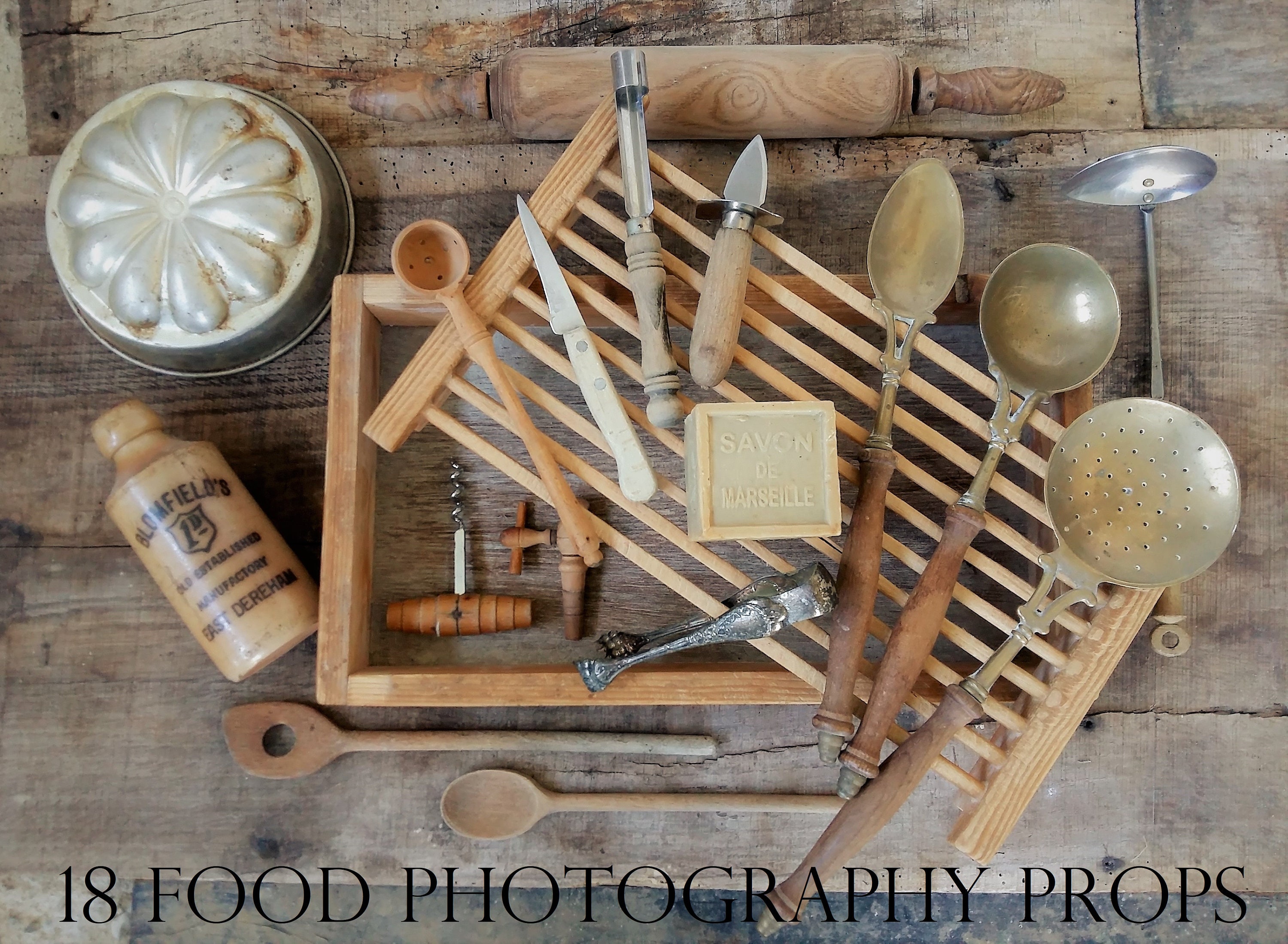 Set SIXTEEN Vintage Kitchen Utensils. Food Photography Props. Red Kitchen  Decor.