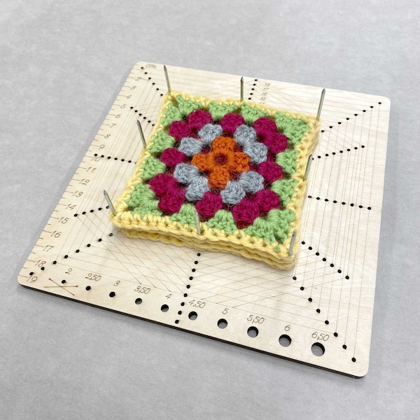 Sperrbrett mit Stahlstiften, 19cm, Grandma Squares, Häkelbrett, Afrikanische Blume, Birkenholz