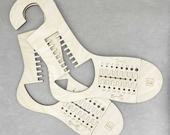 Verstellbare Sockenblocker: Personalisiertes Baltic Birch Strickwerkzeug