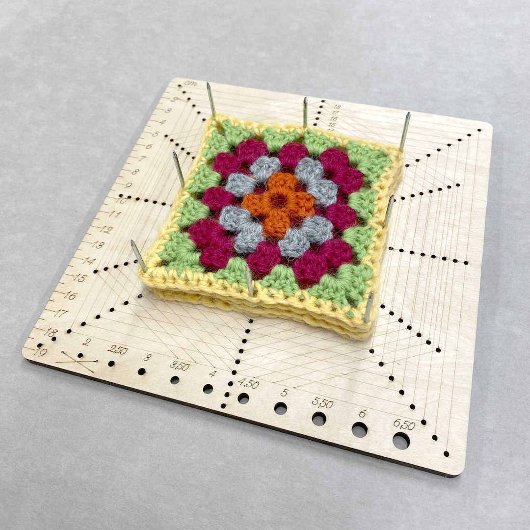 Blocking Board With Steel Pins, 19cm, Granny Squares, Crocheting, African  Flower, Baltic Birch, Knitters Gift, Knitting Tool 
