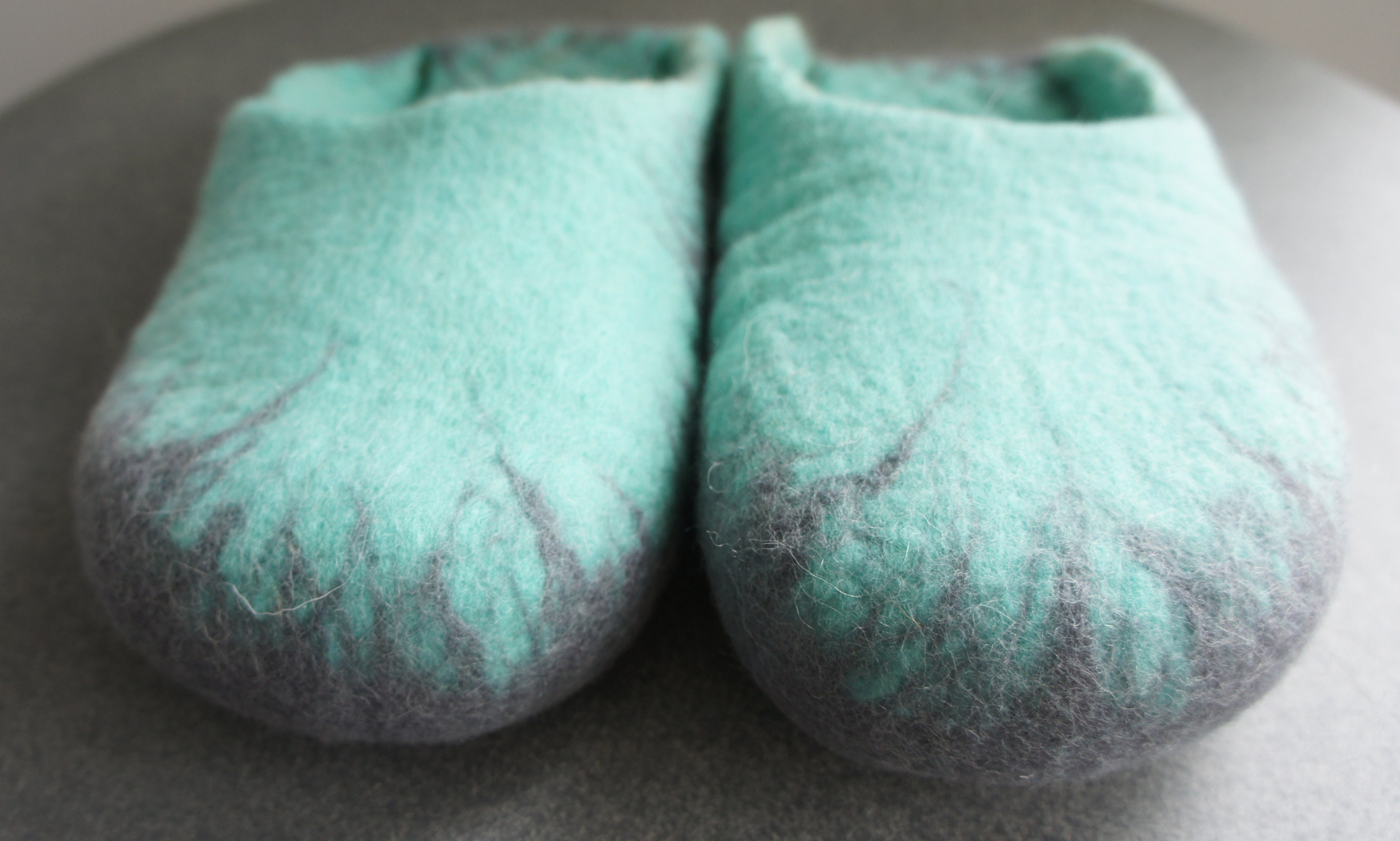mens felt slippers