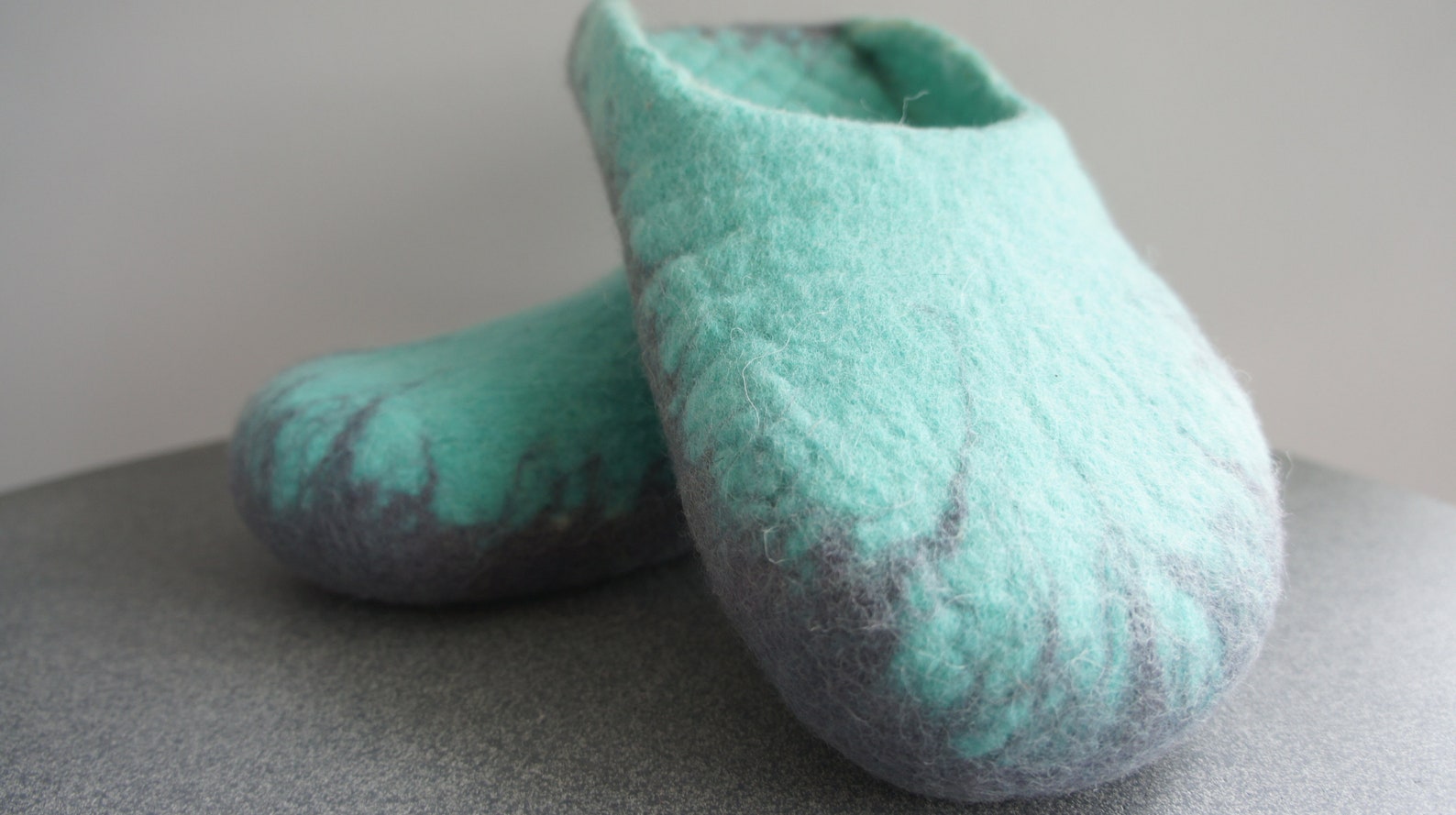 mens felt slippers