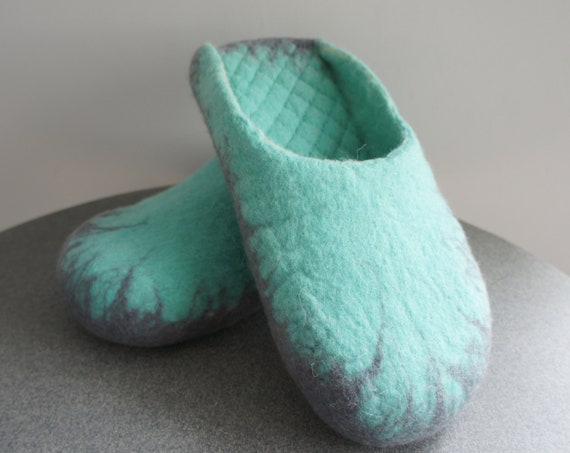 mens felt slippers
