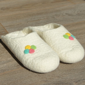 Wool slippers-felt slippers-boiled wool slippers-felted wool slippers-wool slippers women-handmade slippers-wool felt slippers-ouse slippers
